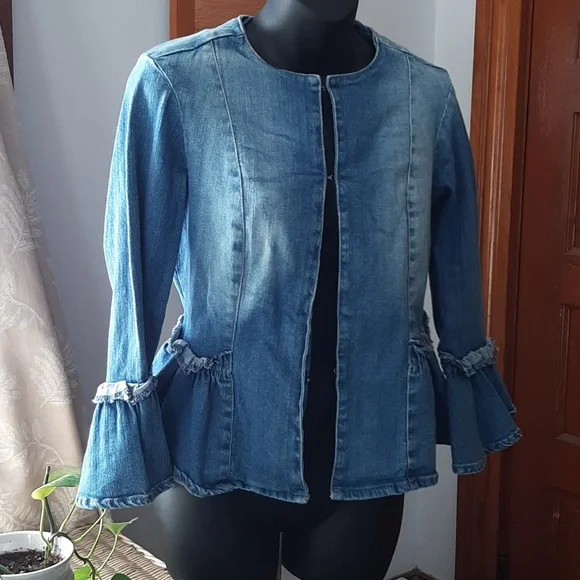 *3/$20* Cute Victorian-Inspired Denim Coat Small - Picture 1 of 6